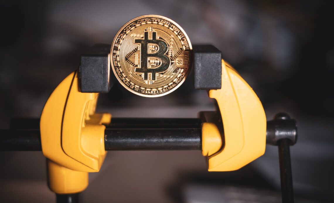 $4B in Bitcoin Mining Loans Are in Distress — JPMorgan Analyst Says Price Pressure Stems From Miner Sales – Bitcoin News