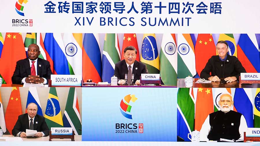 Targeting the US Dollar’s Hegemony: Russia, China, and BRICS Nations Plan to Craft a New International Reserve Currency