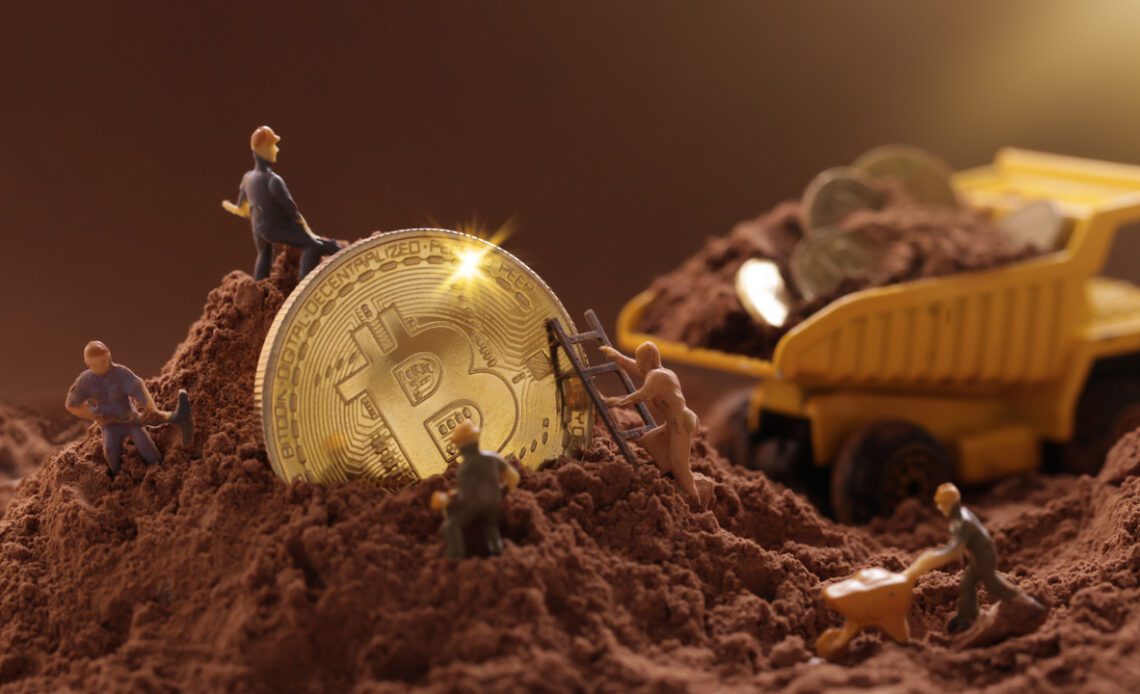 Bitcoin's Mining Difficulty Slides 5% Dropping to Levels Not Seen Since March