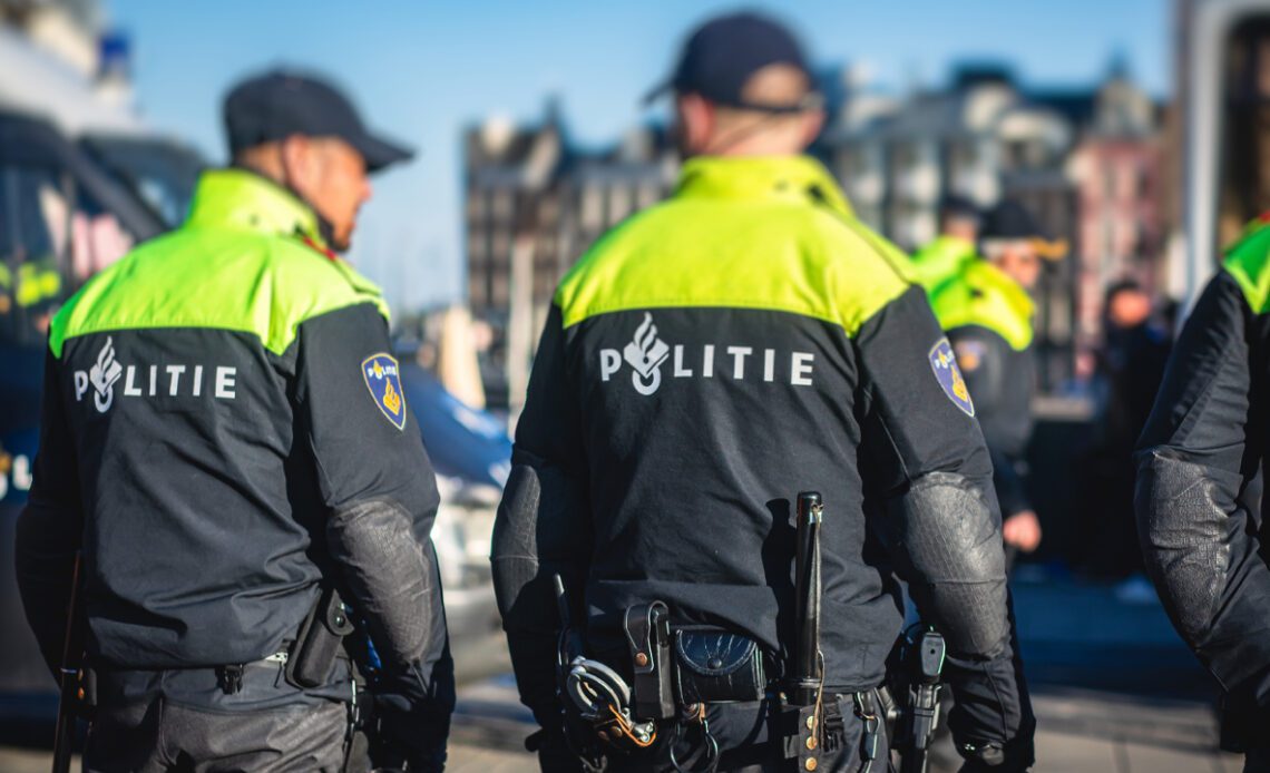 Dutch Law Enforcement Arrests Suspected Tornado Cash Developer in Amsterdam – Bitcoin News