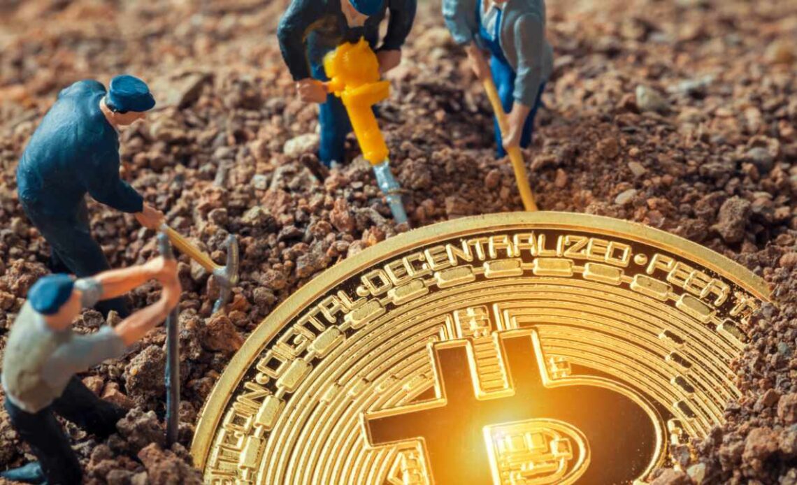 Iran Starts Licensing Crypto Miners Under New Regulatory Framework