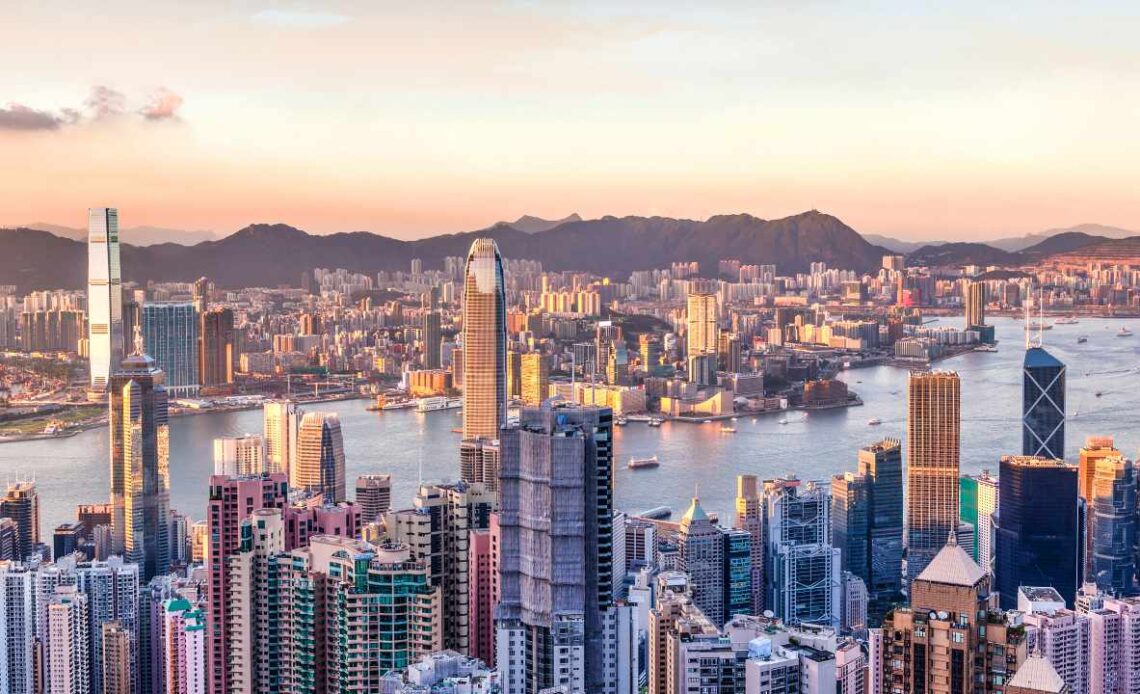 Hong Kong Mulls Letting Retail Investors Trade Crypto, Removing 'Professional Investor-Only Requirement'