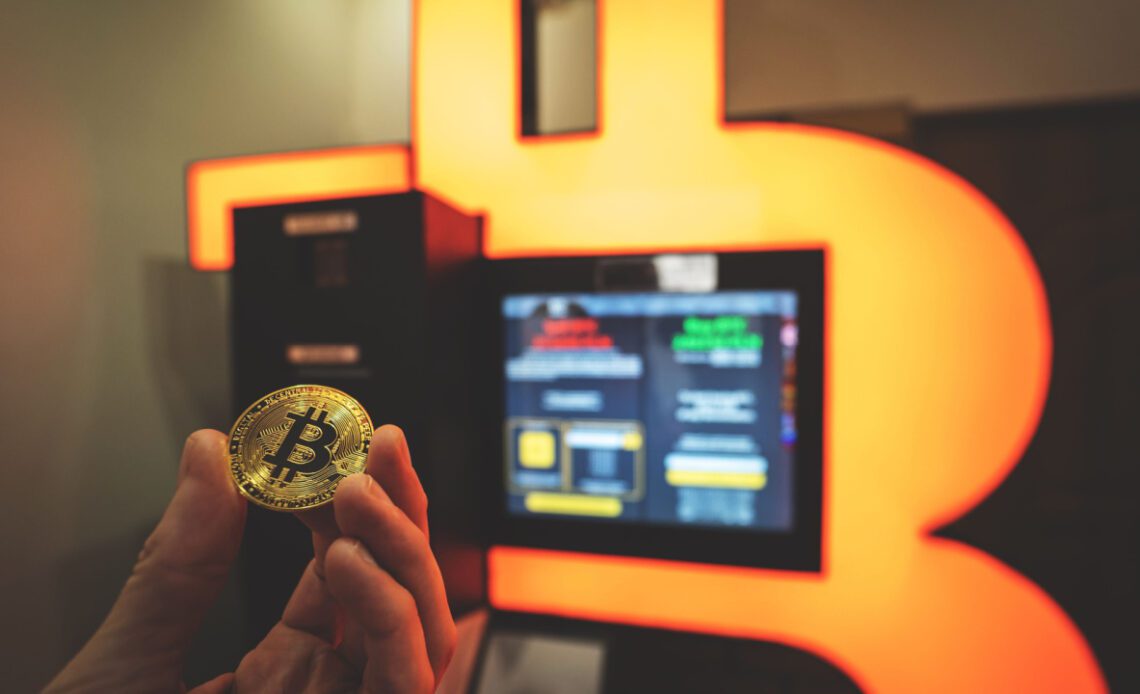 6,100 Crypto ATMs Installed in 2022, Figure 3 Times Less Than in Previous Year – Featured Bitcoin News
