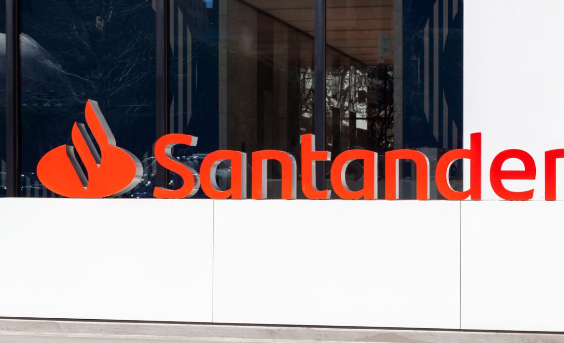 Santander UK Limits Cryptocurrency Exchange Transactions, Bank Says Investing in Crypto 'Can Be High Risk' – Bitcoin News