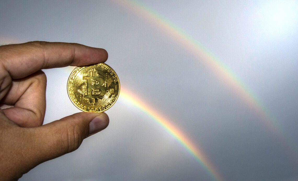 After Mocking the Price Model, Crypto Advocates Discuss Bitcoin's Rainbow Chart Reintegration