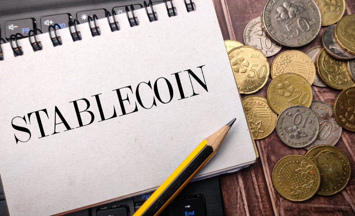 Stablecoin Market Sees Fluctuations With Some Coins Gaining and Others Reducing Supply – Altcoins Bitcoin News